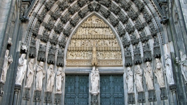 【2025年聖年】世界遺産で出会える聖遺物5選|バチカンから始める信仰の旅